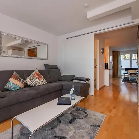 Forum Marinar 08 Apartment